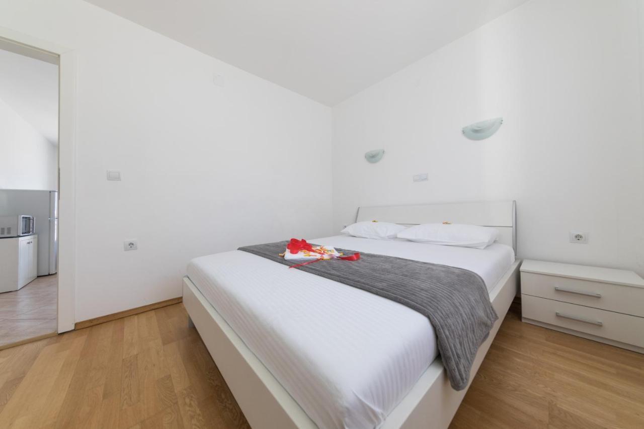 Apartments Tamaris 蒂瓦特 外观 照片